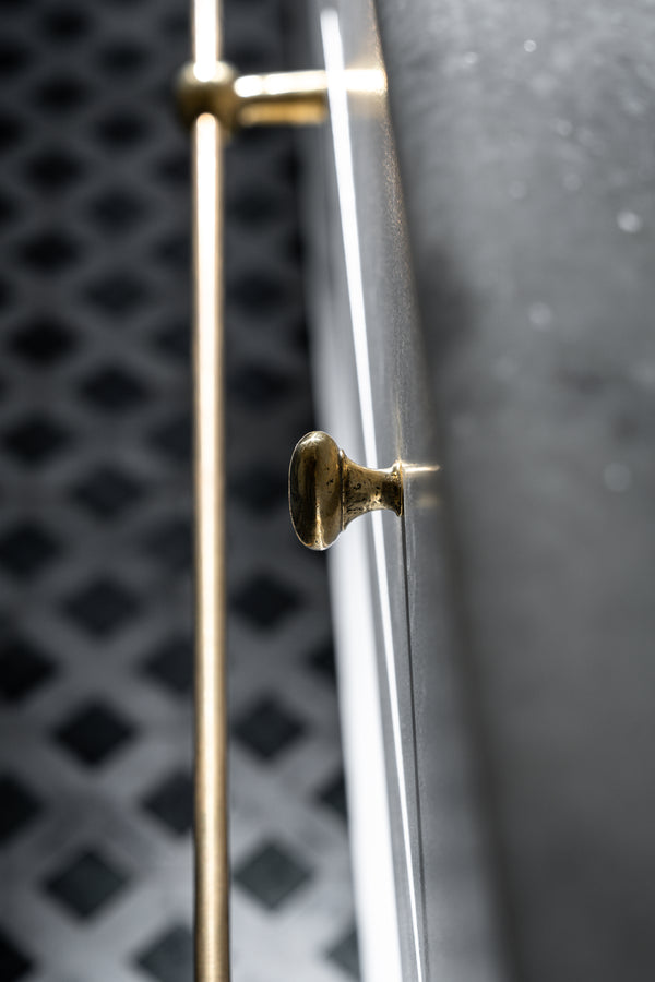 Himalayan "Elan" Knob