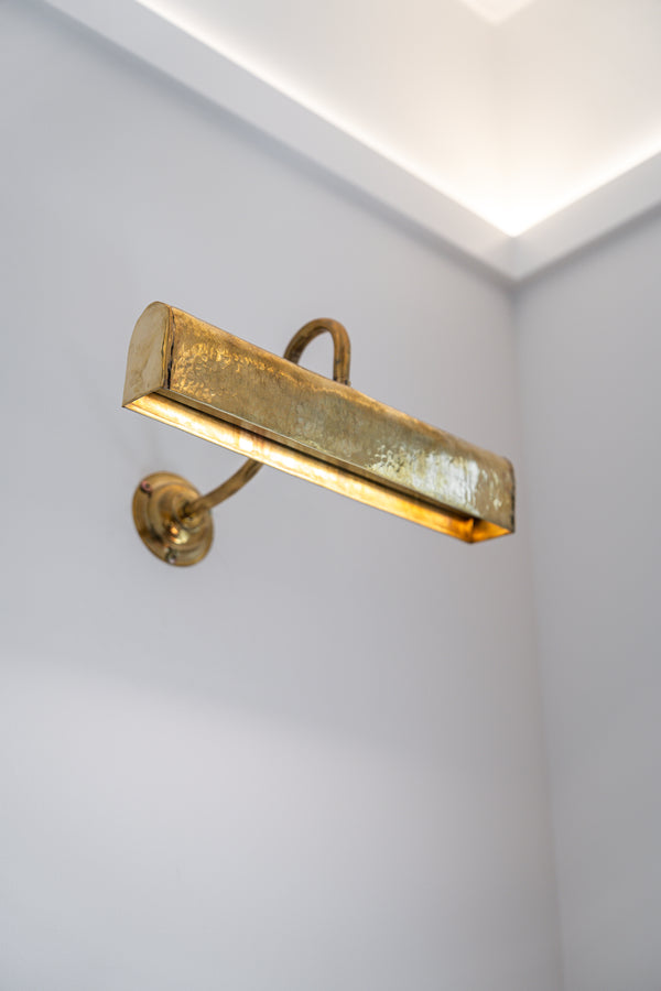 Himalayan Brass Linea Picture Light